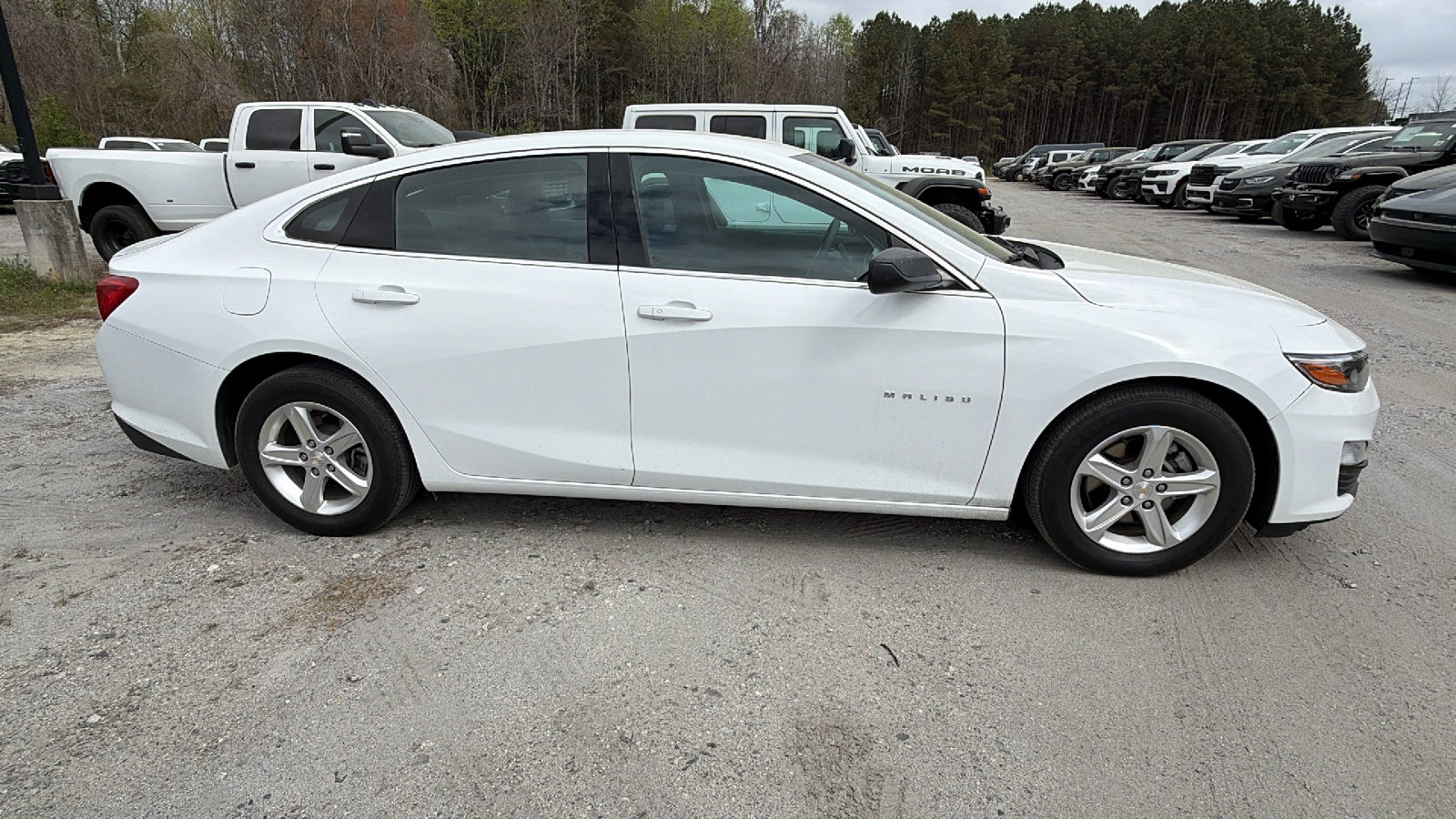 Used 2021 Chevrolet Malibu LS FWD image 7
