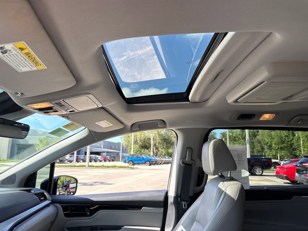 Used 2019 Honda Odyssey Elite image 9