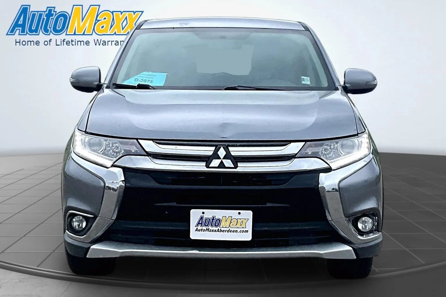 Used 2018 Mitsubishi Outlander SE AWD/4WD image 2