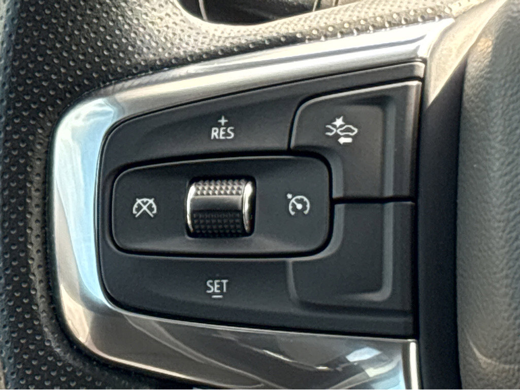 New 2025 Chevrolet Blazer LT w/ Convenience Package FWD image 22