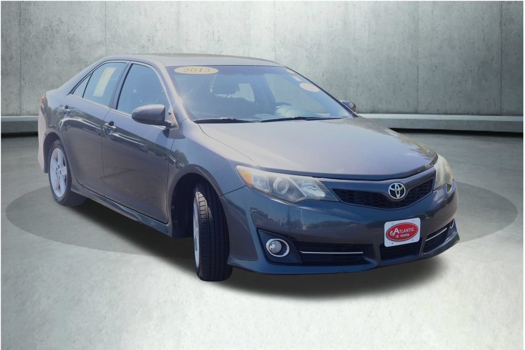 Used 2013 Toyota Camry SE FWD image 6