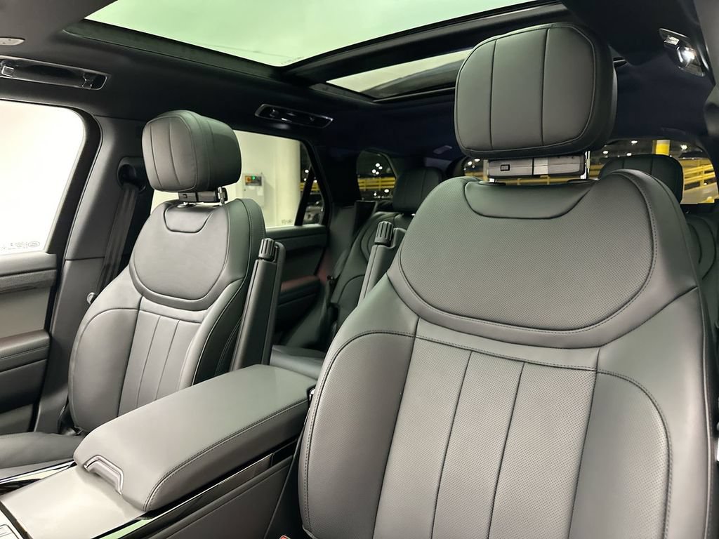 Certified 2025 Land Rover Range Rover Sport SE AWD/4WD image 15