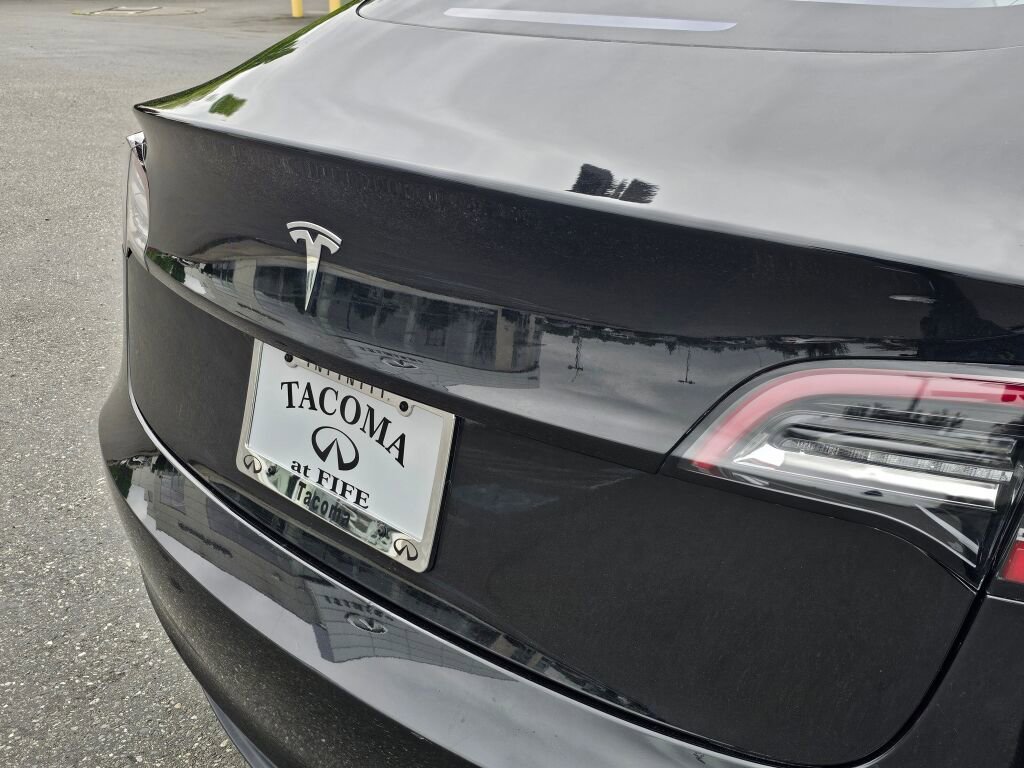 Used 2018 Tesla Model 3 Long Range RWD image 18