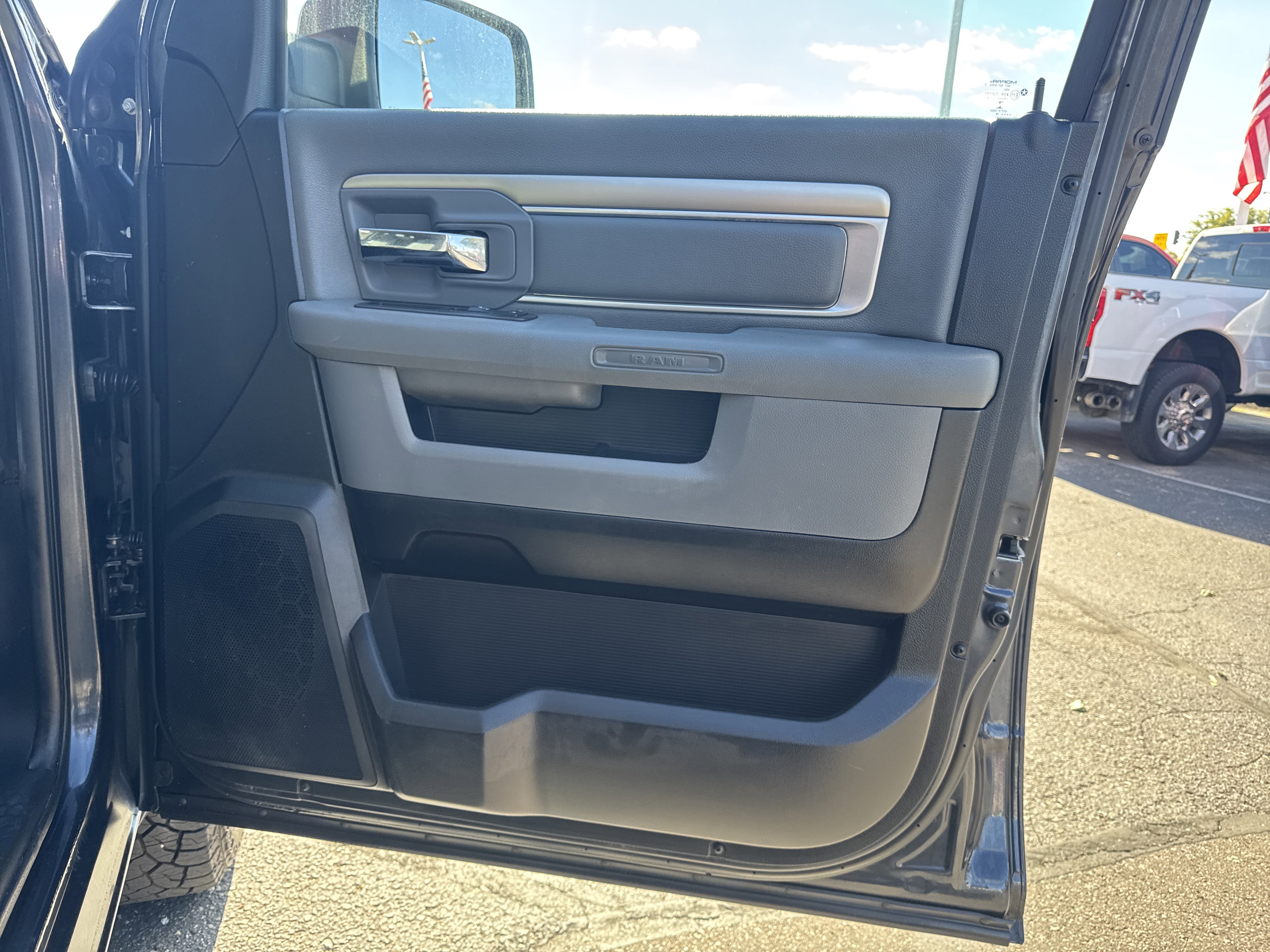 Used 2016 RAM 1500 Outdoorsman image 25