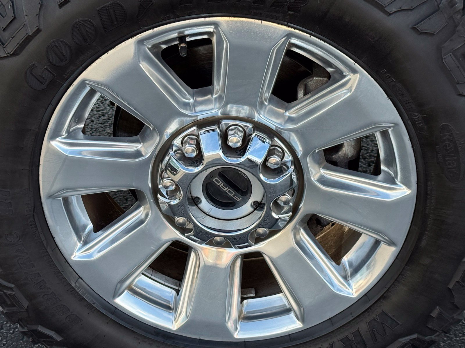Used 2020 Ford F350 Platinum w/ FX4 Off-Road Package AWD/4WD image 11