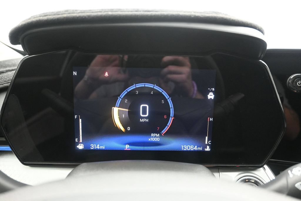 Certified 2025 Chevrolet Trax LT FWD image 14