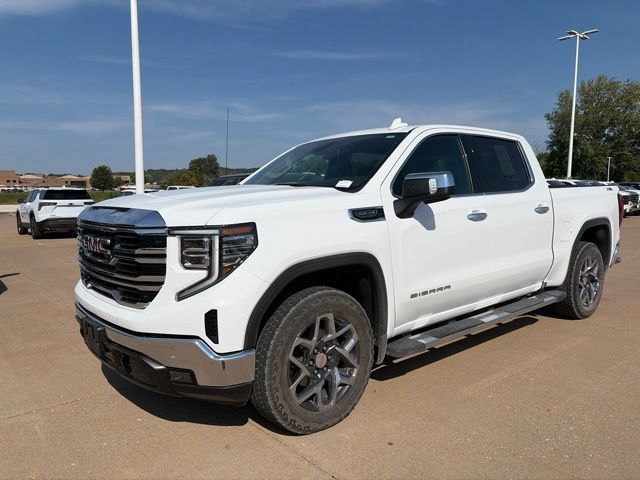 Used 2026 GMC Sierra 1500 SLT w/ SLT Premium Package AWD/4WD image 8