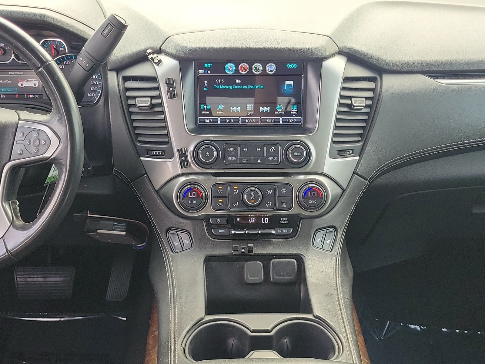 Used 2018 Chevrolet Suburban LT AWD/4WD image 29