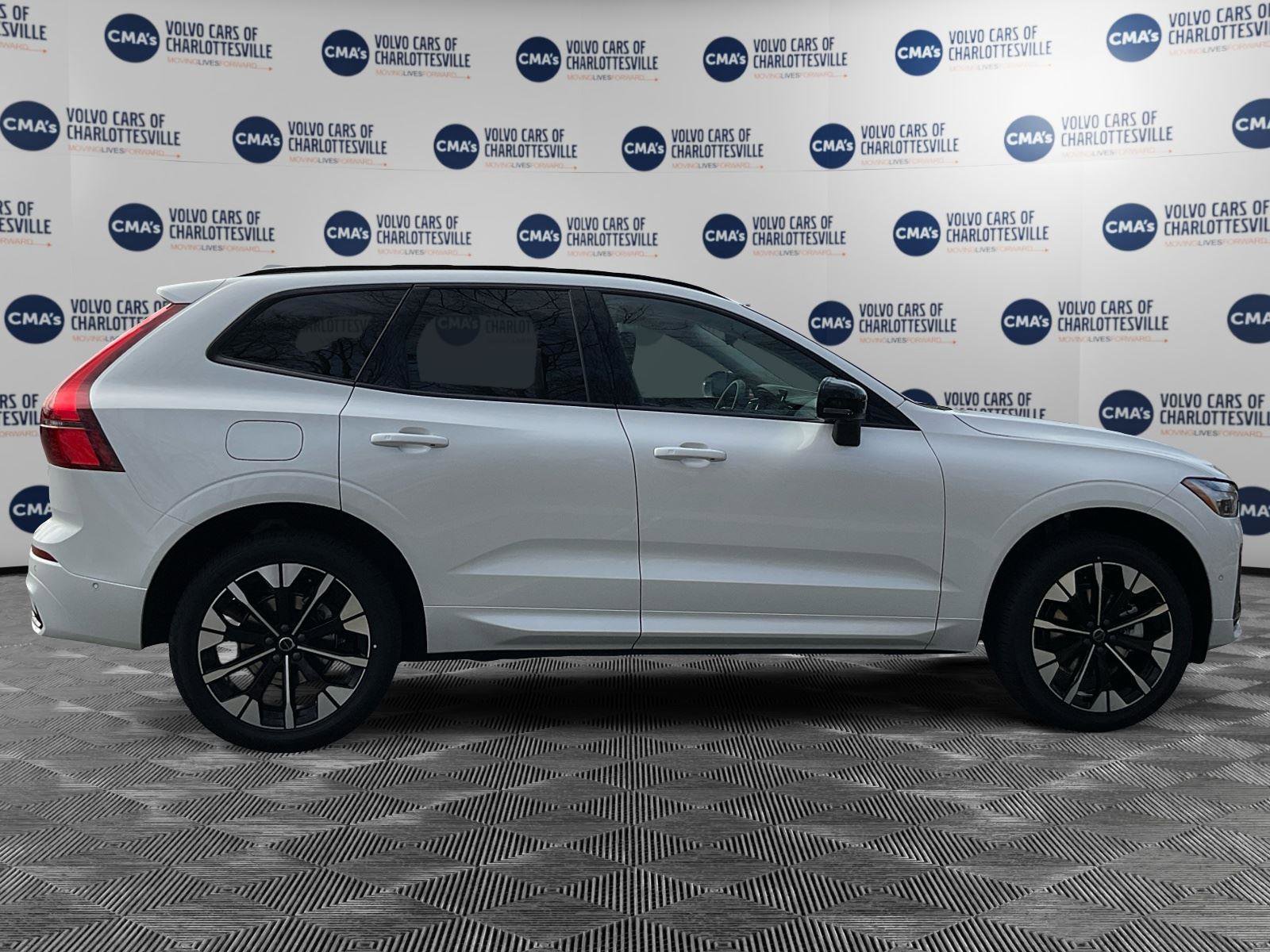 New 2026 Volvo XC60 B5 Plus w/ Climate Package image 6