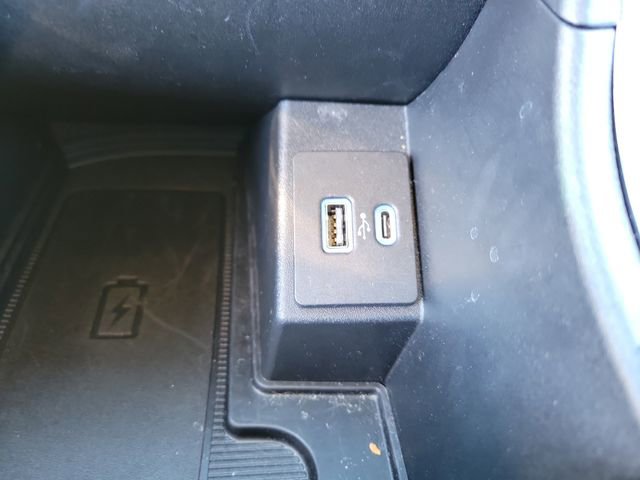 Used 2021 Ford Edge Titanium w/ Equipment Group 301A image 31