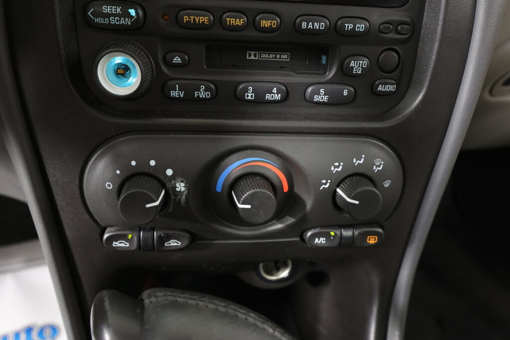 Used 2002 Oldsmobile Alero GL w/ Sun & Sound Pkg FWD image 35