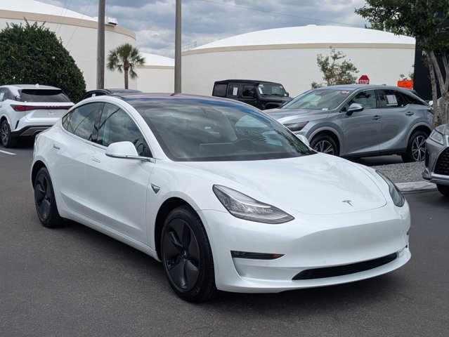 Used 2019 Tesla Model 3 Mid Range image 3