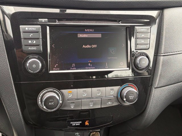 Used 2018 Nissan Rogue S AWD/4WD image 20