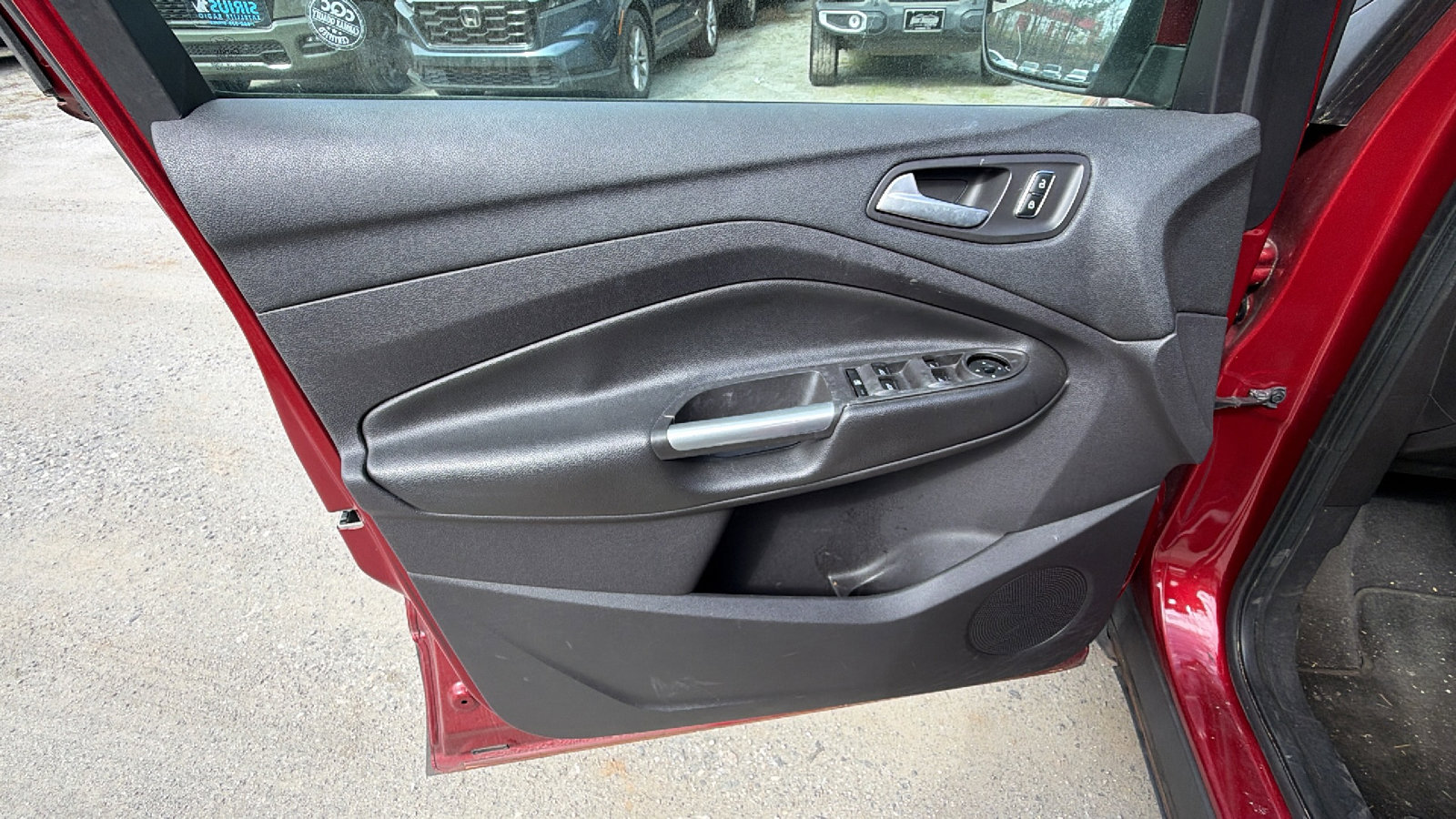 Used 2013 Ford Escape SE image 14