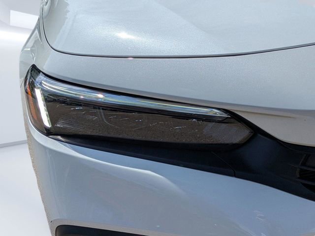 Used 2023 Honda Civic Touring image 9