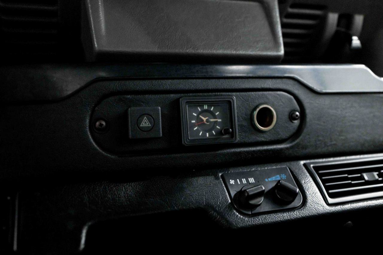 Used 1997 Land Rover Defender 90 AWD/4WD image 59