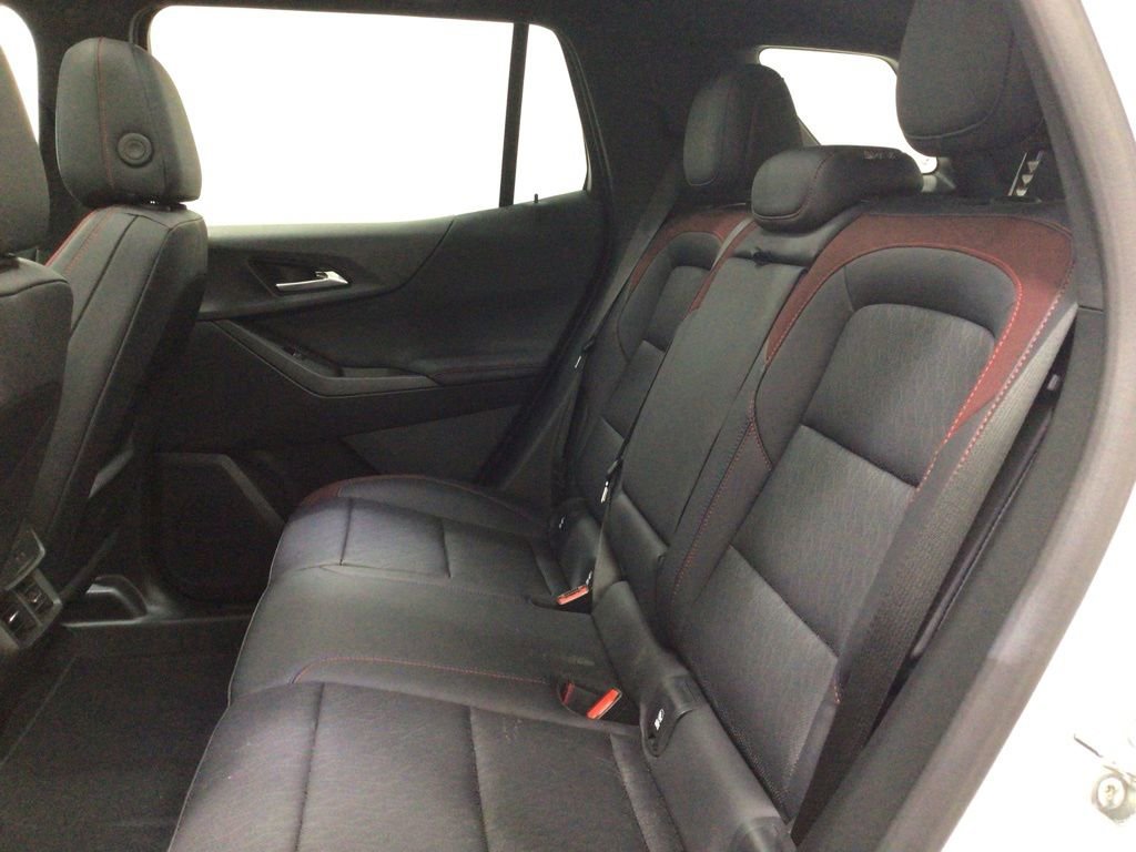 Used 2025 Chevrolet Equinox RS w/ Safety and Technology Package image 18