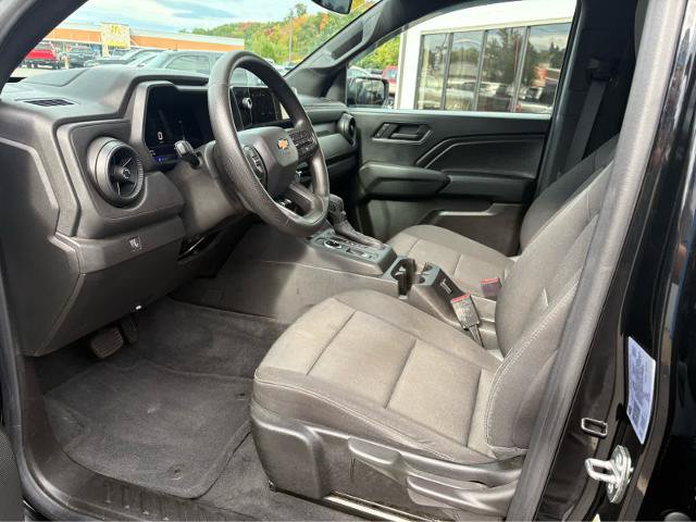 Used 2023 Chevrolet Colorado W/T w/ WT Convenience Package AWD/4WD image 13