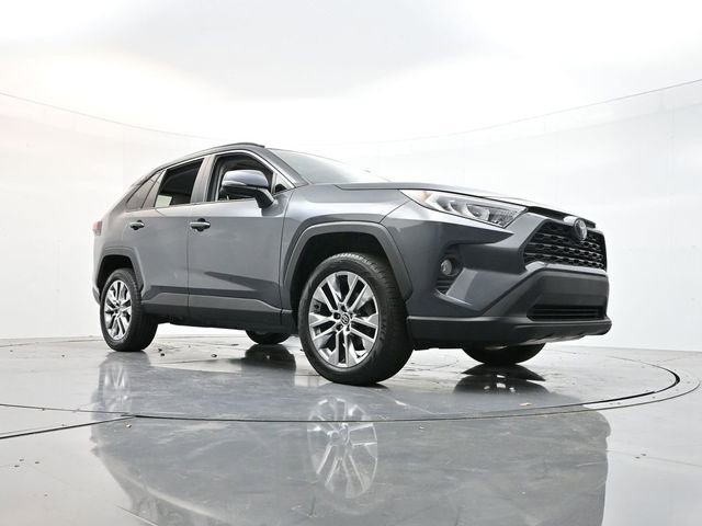 Used 2020 Toyota RAV4 XLE Premium image 27