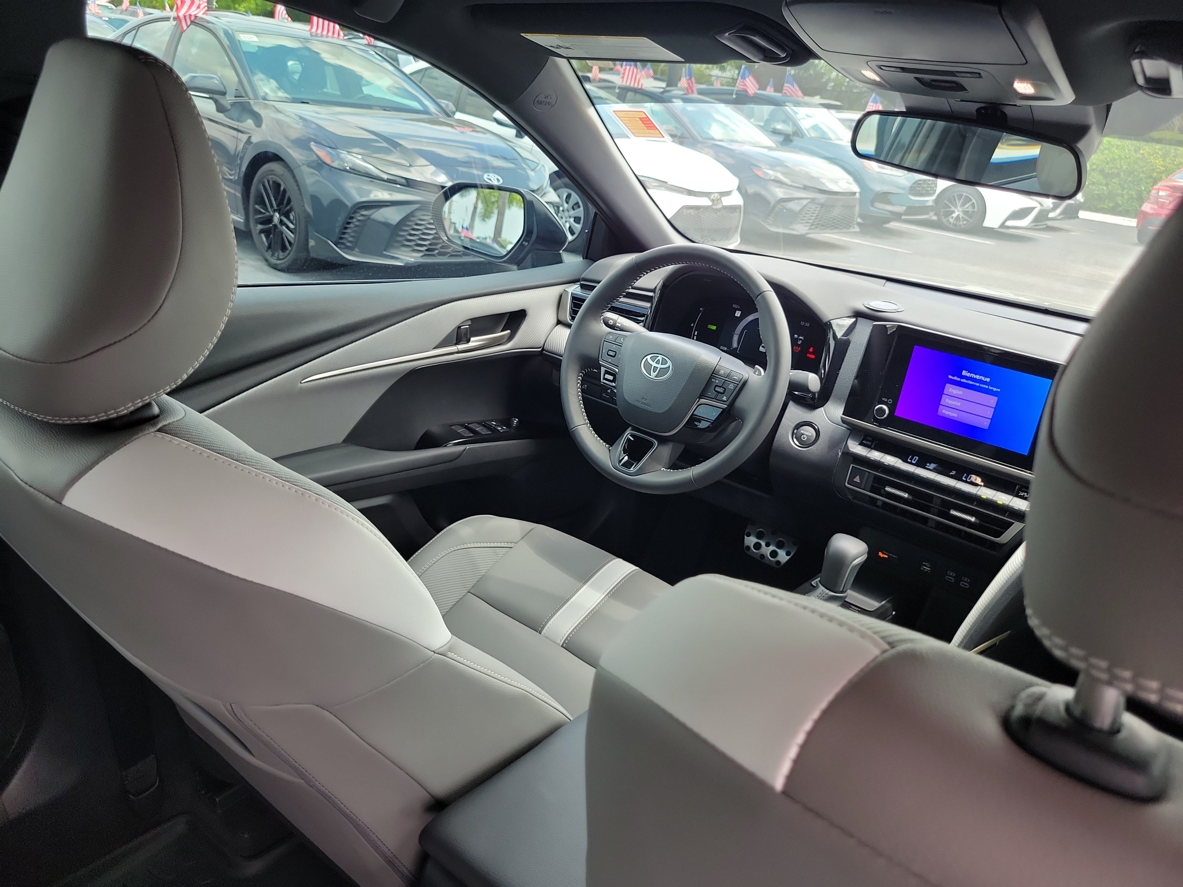 Used 2026 Toyota Camry SE FWD image 13
