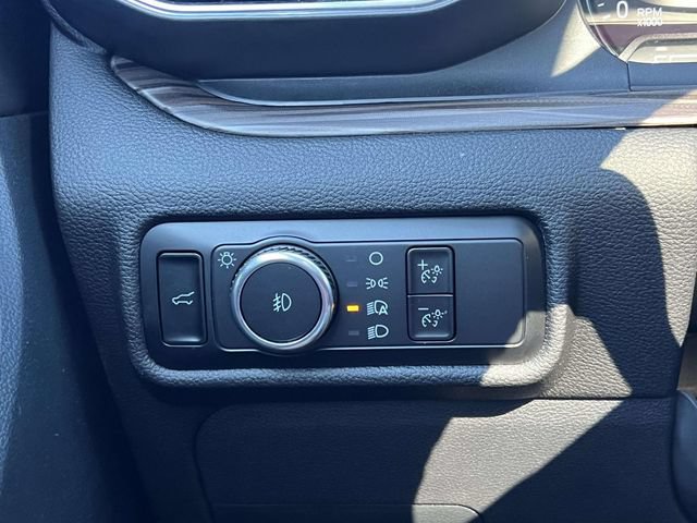 Certified 2023 Ford Explorer Limited w/ Equipment Group 301A AWD/4WD image 29