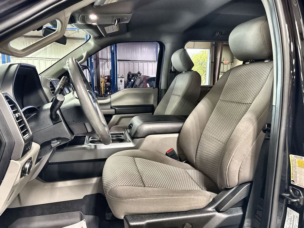 Used 2020 Ford F350 XLT w/ XLT Premium Package image 12