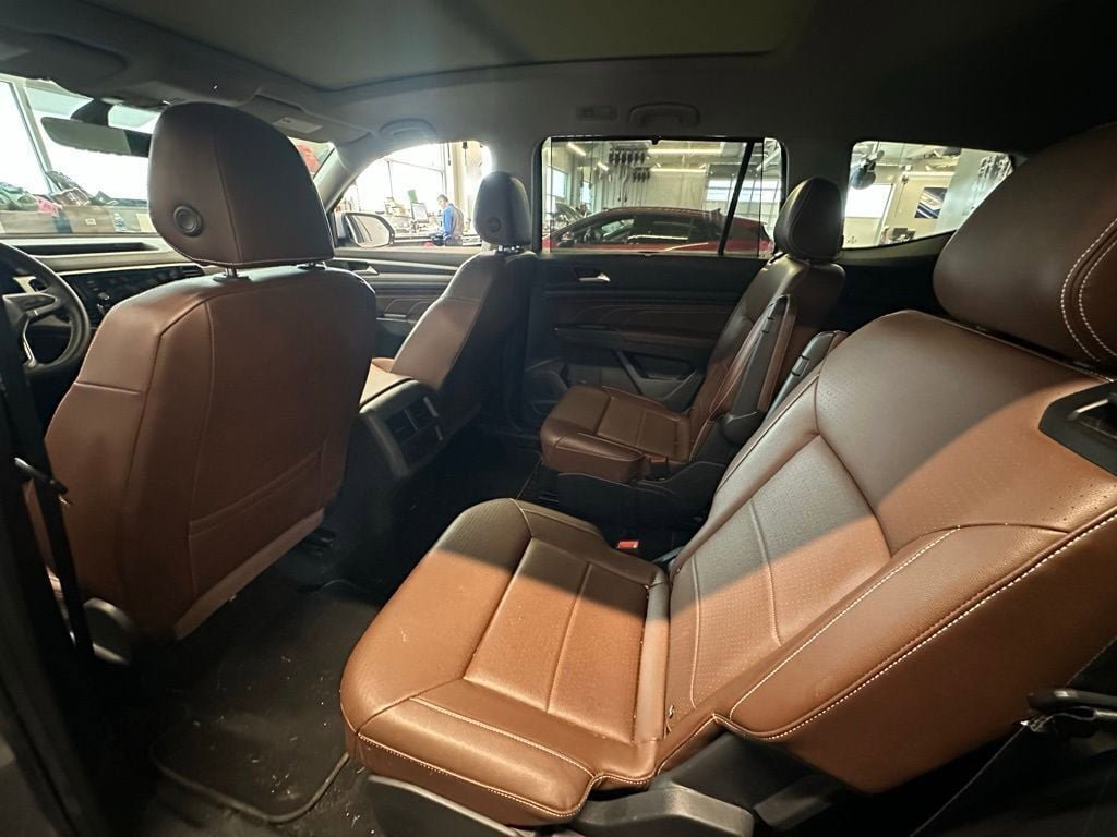 Used 2022 Volkswagen Atlas SE w/ Panoramic Sunroof Package AWD/4WD image 10