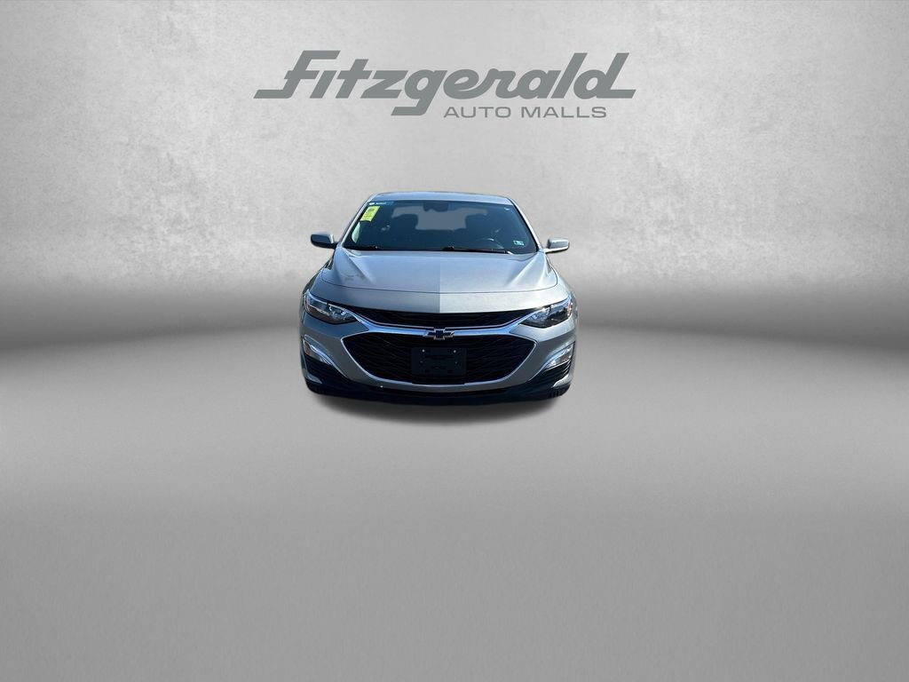 Used 2024 Chevrolet Malibu RS FWD image 2