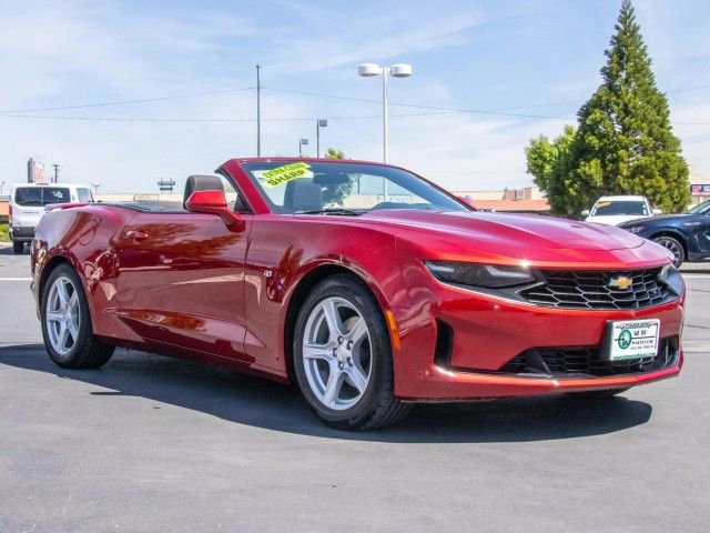 Used 2023 Chevrolet Camaro LT image 1