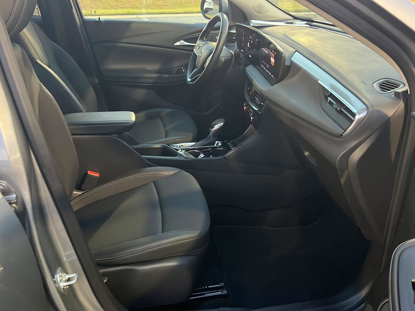 Used 2025 Buick Encore GX Preferred image 13