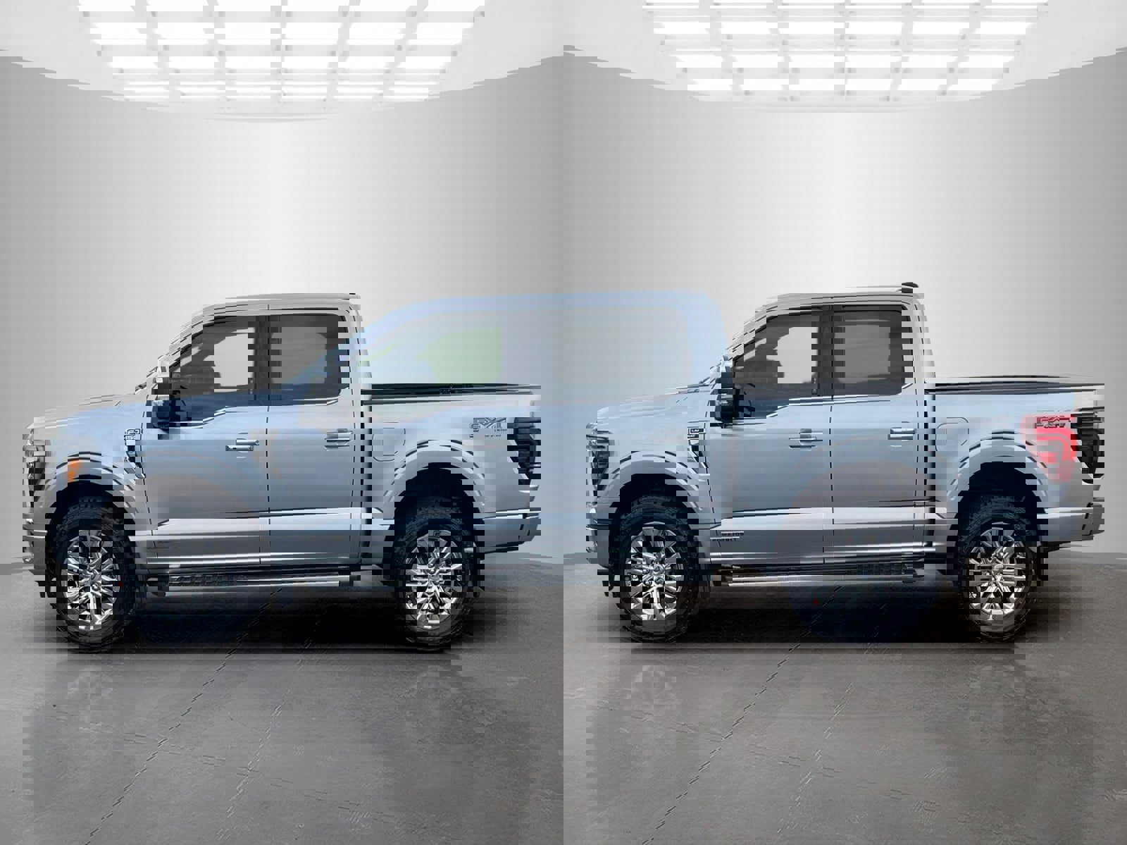 Used 2024 Ford F150 Lariat w/ FX4 Off-Road Package image 8