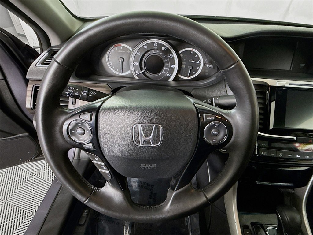 Used 2017 Honda Accord EX-L image 20