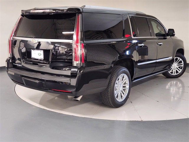 Used 2016 Cadillac Escalade ESV Premium image 2