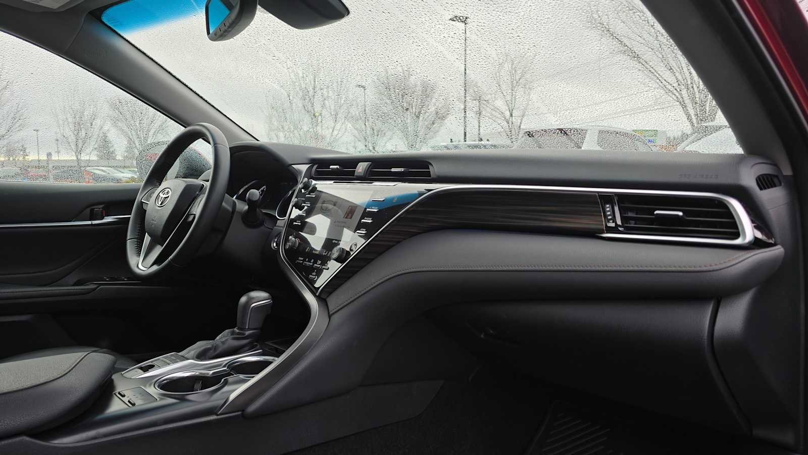 Certified 2018 Toyota Camry XLE image 12