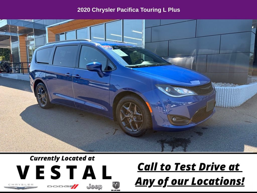 Used 2020 Chrysler Pacifica Touring-L Plus FWD image 4