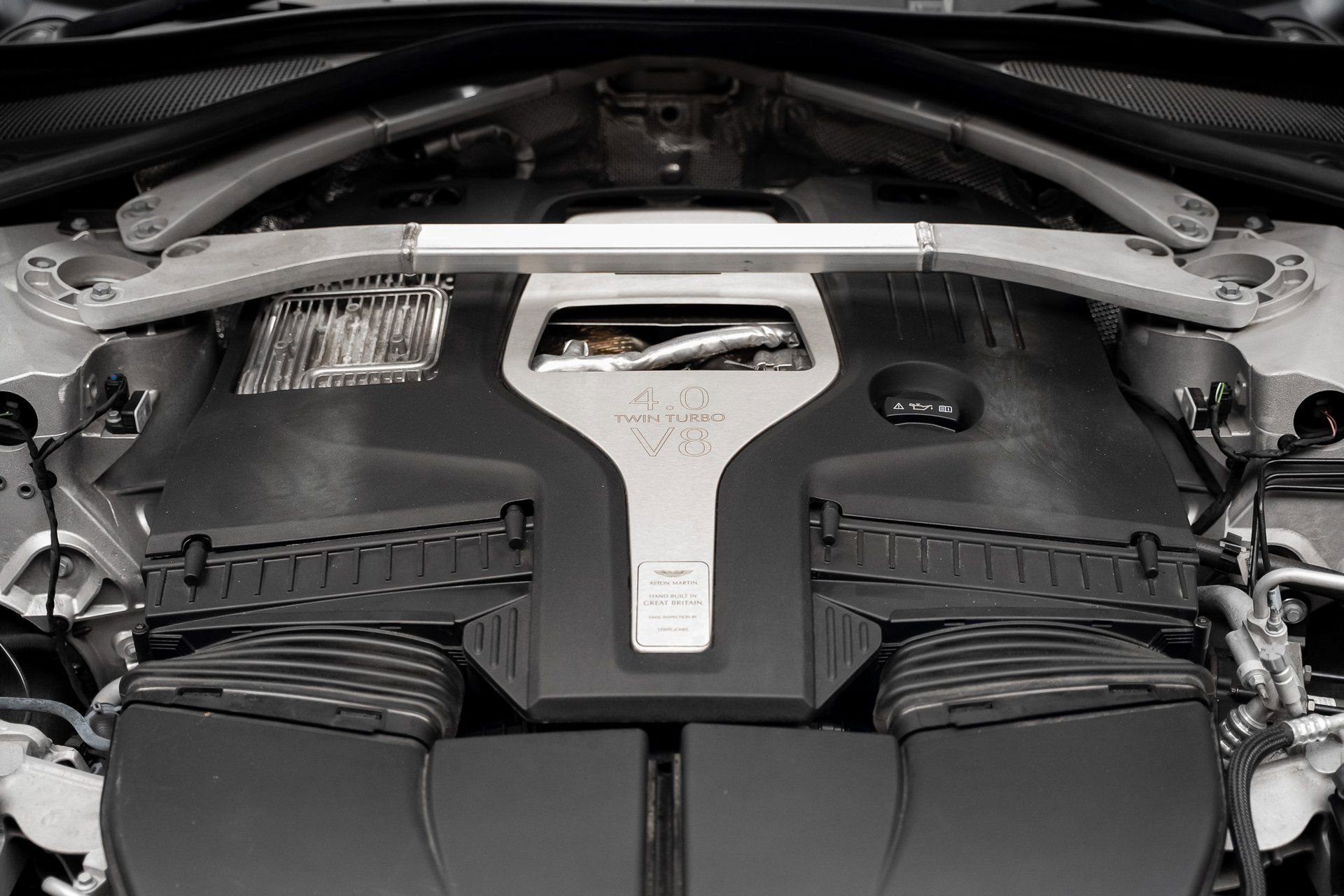 Used 2022 Aston Martin DBX image 75