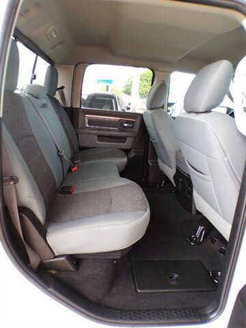 Used 2020 RAM 1500 Warlock AWD/4WD image 32