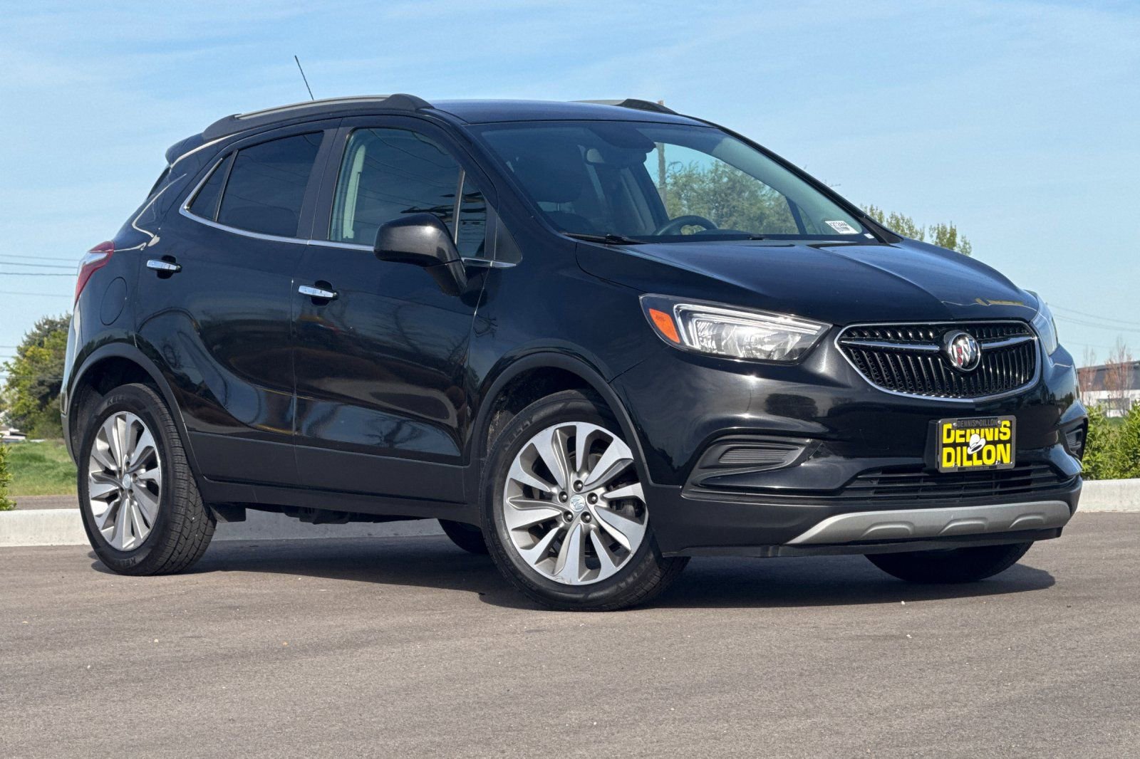 Used 2020 Buick Encore Preferred w/ Safety Package FWD image 2