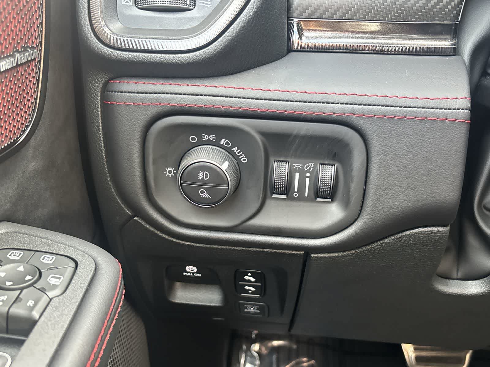 New 2027 RAM 1500 4x4 Crew Cab image 19