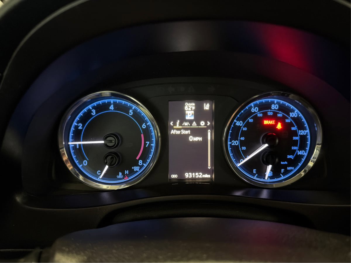 Used 2018 Toyota Corolla SE w/ Protection Package image 20