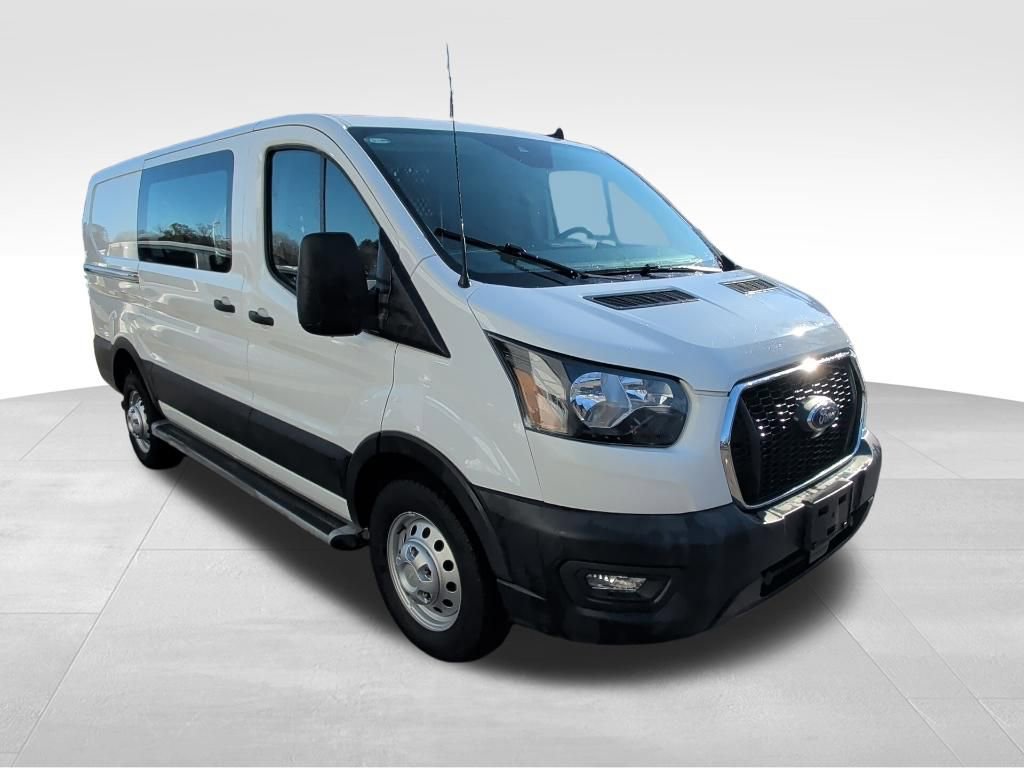 Used 2024 Ford Transit 250 Low Roof AWD w/ Exterior Upgrade Package image 8