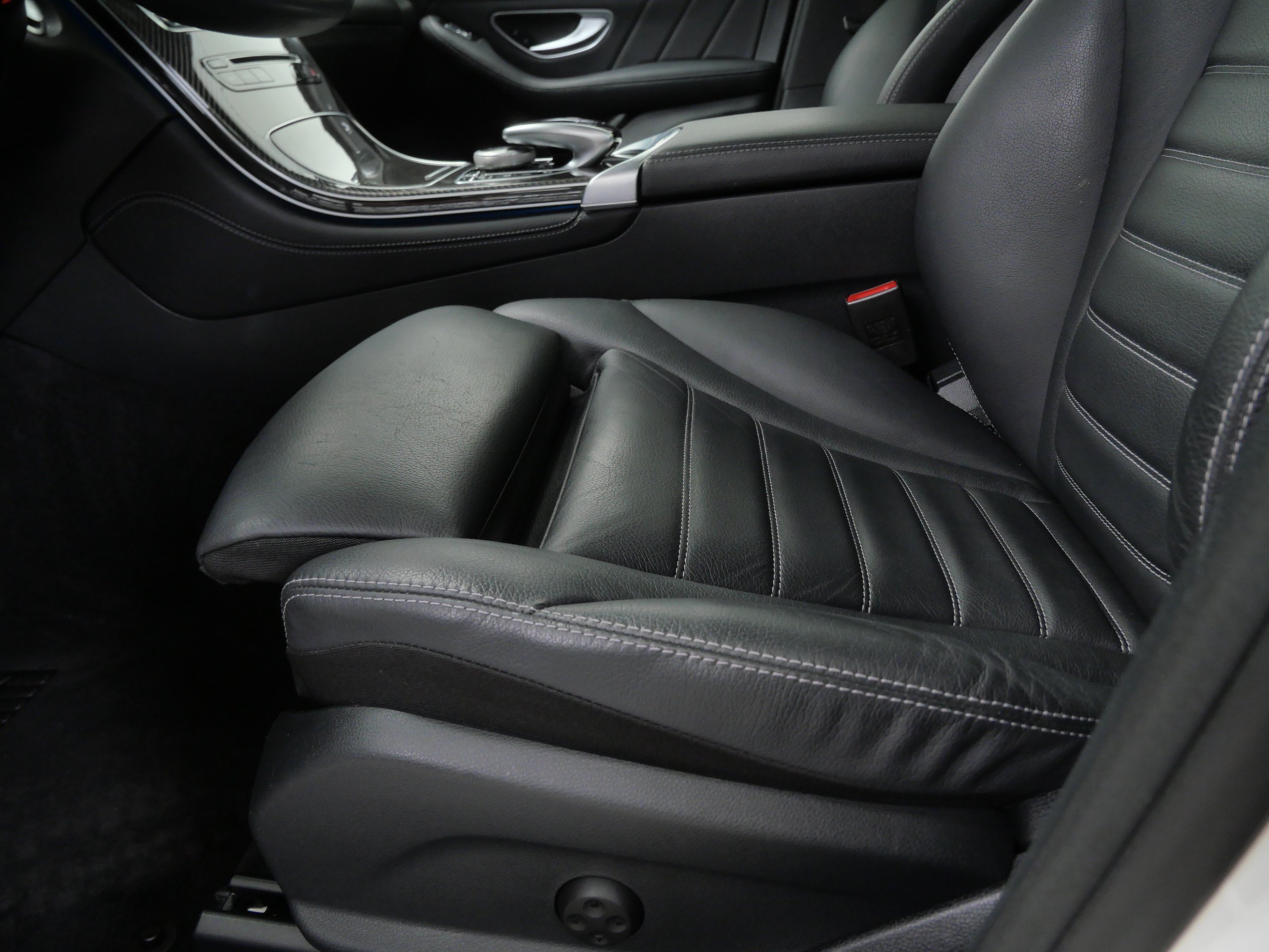 Used 2018 Mercedes-Benz GLC 43 AMG 4MATIC image 18