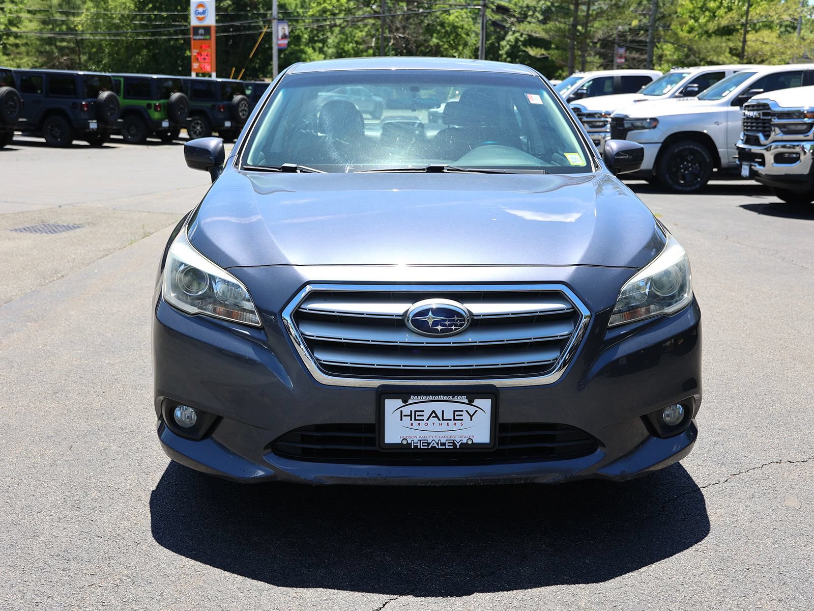 Used 2017 Subaru Legacy 2.5i Premium AWD/4WD image 2
