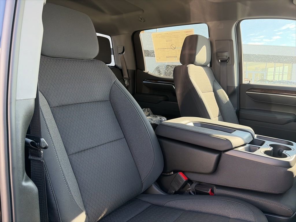 New 2026 GMC Sierra 1500 Elevation image 3