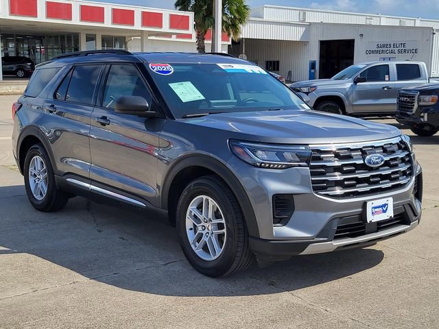 Used 2025 Ford Explorer Active image 22