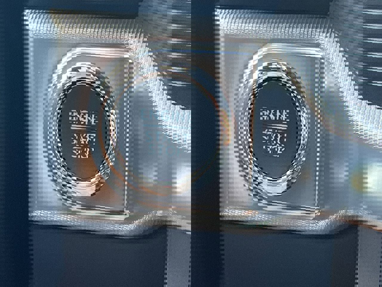 New 2025 Ford F150 Lariat w/ Equipment Group 502A High image 5