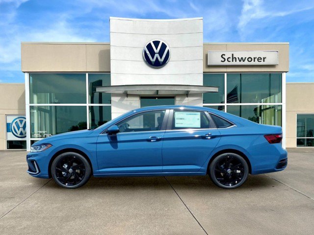 New 2026 Volkswagen Jetta SE FWD image 1