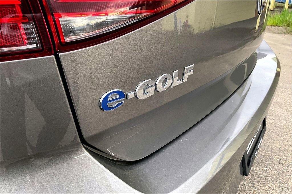 Used 2016 Volkswagen e-Golf SE FWD image 33
