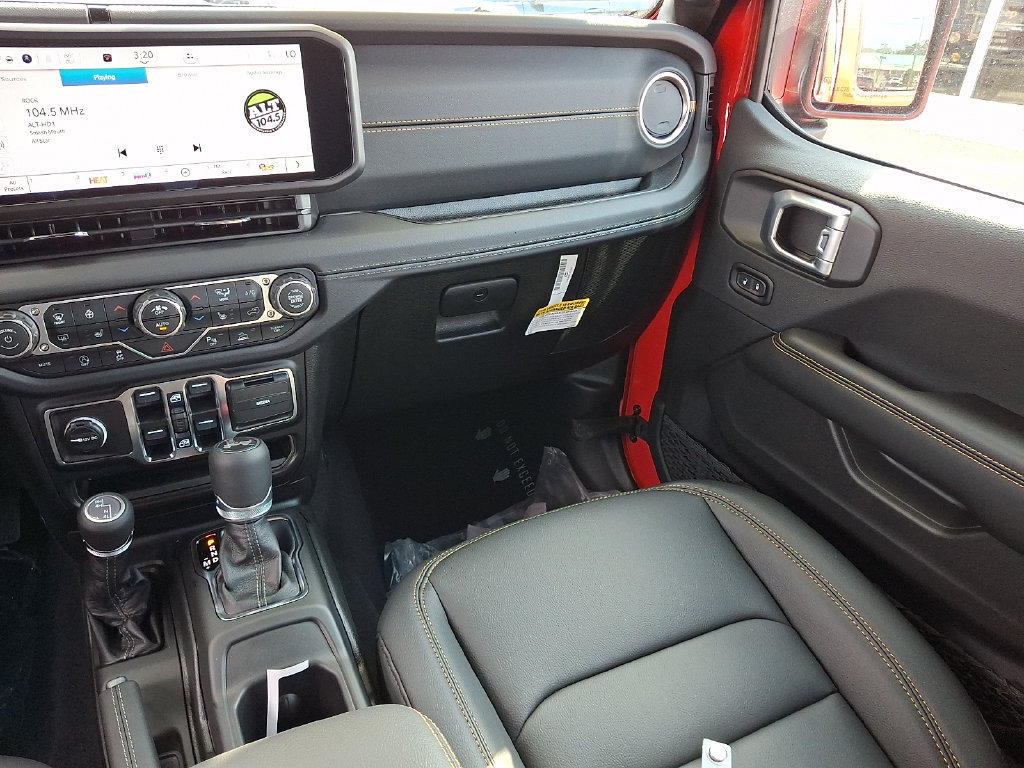 New 2027 Jeep Wrangler Unlimited Sahara AWD/4WD image 12
