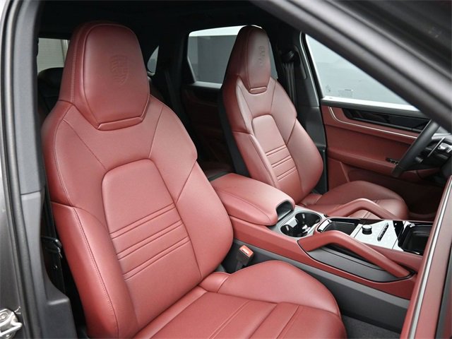 New 2026 Porsche Cayenne S image 24
